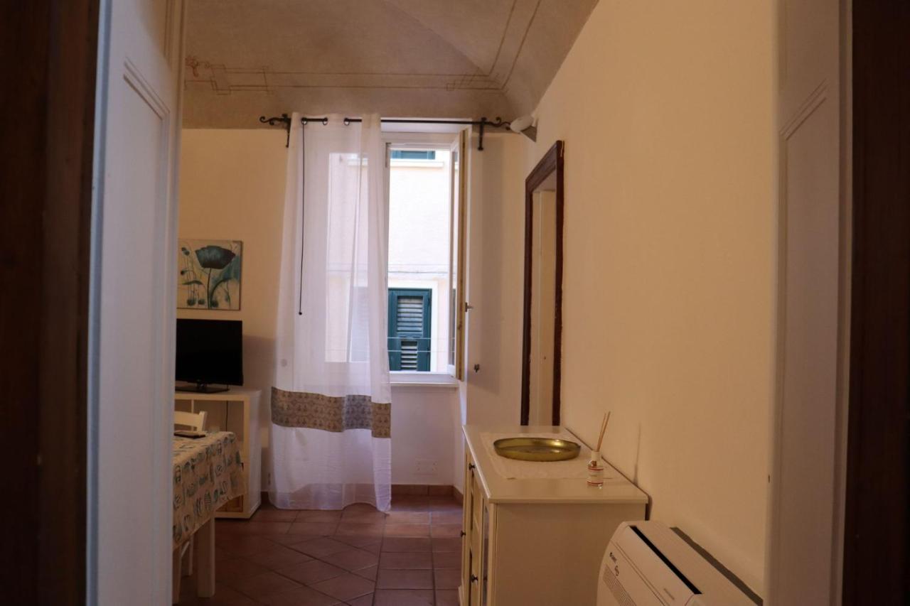 Carlo Alberto Apartment, Alghero Old Town, Near The Beach מראה חיצוני תמונה